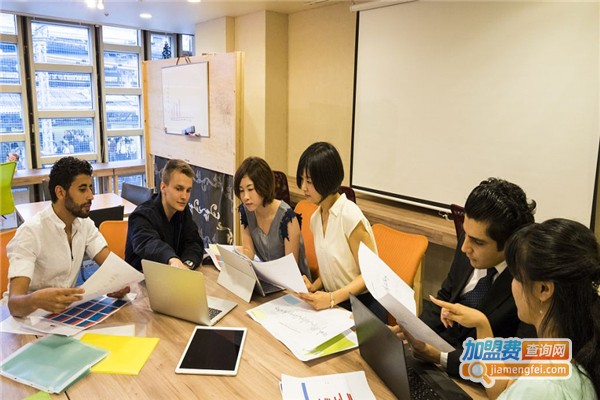 雙成教育加盟費(fèi)詳解 投資成本、優(yōu)勢(shì)與長沙市場分析